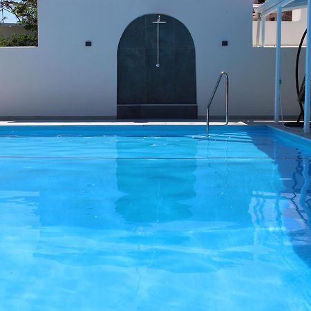 Tropicana Inn Nydri  Zewnętrze zdjęcie