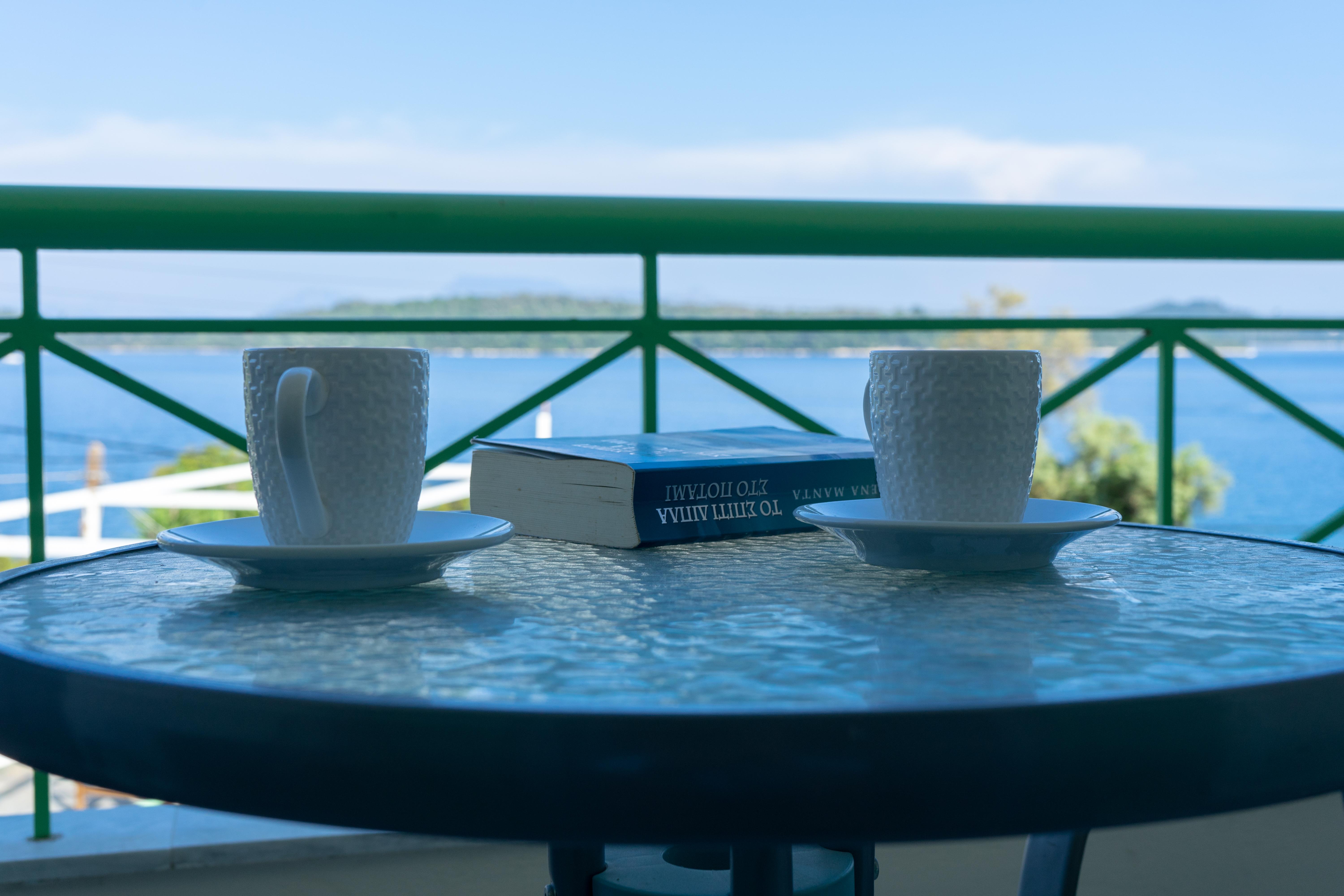 Tropicana Inn Nydri  Zewnętrze zdjęcie