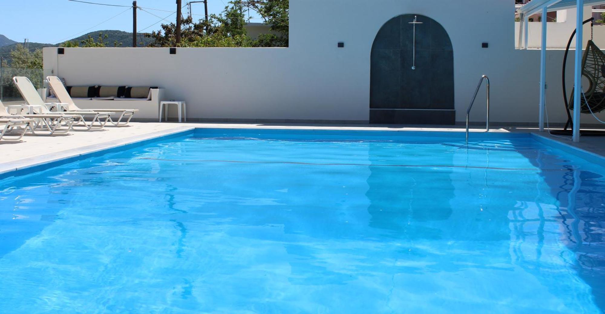 Tropicana Inn Nydri  Zewnętrze zdjęcie