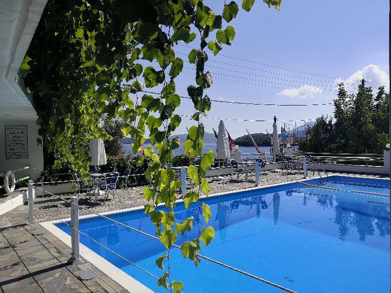 Tropicana Inn Nydri  Zewnętrze zdjęcie